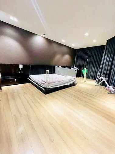 Cho Thuê Nhà Mặt Tiền Khu Lê Văn Duyệt - Ngang 6 - Lề Đường 7M
