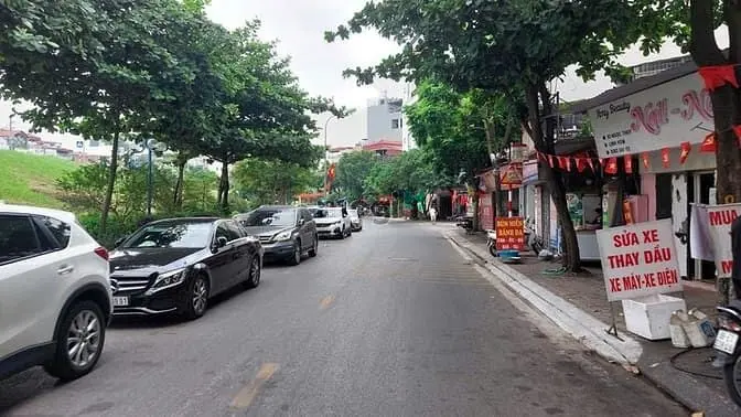 Bán Nhà Phố Ngọc Thụy 45M2- 4 Tầng- 9 Tỷ, Ô Tô,, Hiếm Trong Tầm Giá