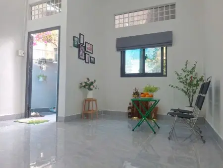 Cho Thuê Nhà Rộng, Đẹp, Thoáng Mát, Quận Bình Thạnh, Giá Thuê Chỉ 12 Triệu/Tháng.