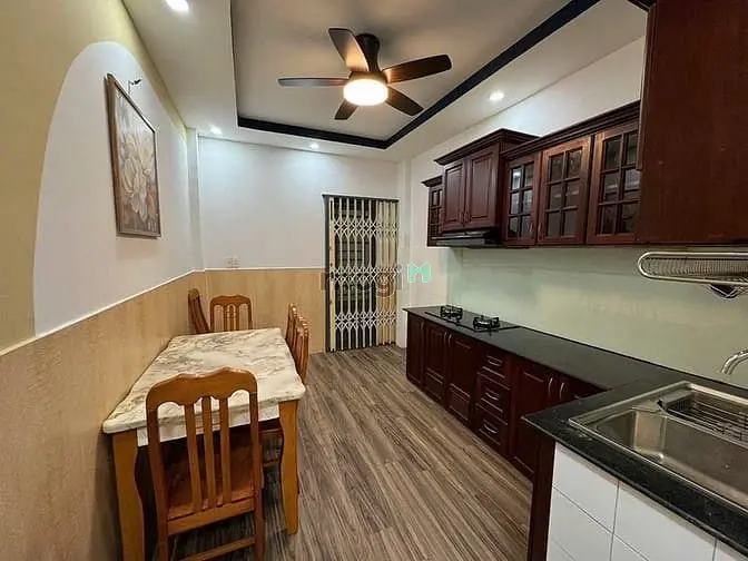 Cho Thuê Nhà Mặt Tiền Nhiêu Tứ - Phú Nhuận