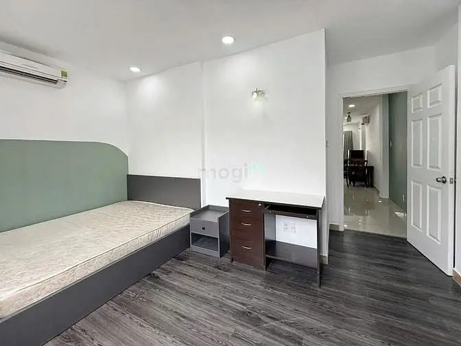 Chung Cư Trương Quyền, Phường 6,Quận 3:,2P Ngủ,1Wc,Ban Công,Nt, 12Tr