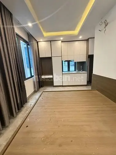 Bán Nhanh Nhà Phố Yên Hoà, Thang Máy, 35M, 7 Tầng, 5M Mt, Nhỉnh 11 Tỷ