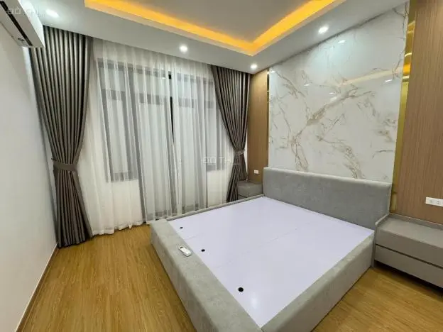 Bán Gấp Nhà Bùi Xương Trạch 40M2 4 Tầng 3.7M Mặt 12.6 Tỷ