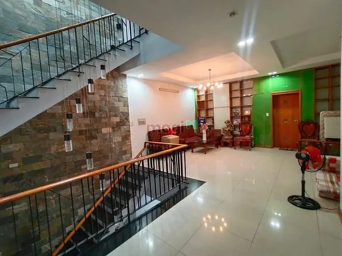 Cho Thuê Nhà Biệt Thự Ngang 8M - Hẻm Xe Hơi Lê Văn Sỹ, Phường 14, Pn