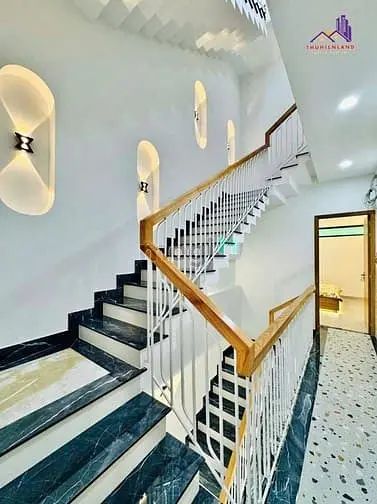 Cho Thuê Nhà Hẻm Xe Hơi 25/1A Nguyễn Bỉnh Khiêm, P. Bến Nghé, Q1