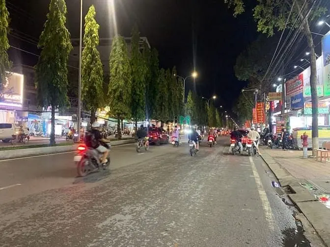 Đất Ngang 6M Mặt Tiền Nguyễn Văn Cừ Nối Dài, Cần Thơ - 16 Tỷ
