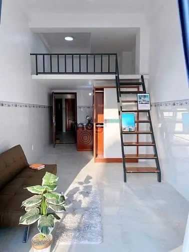 Phòng Ban Công Giáp Nguyễn Thị Thập. Thang Máy, Có Máy Giặt Riêng
