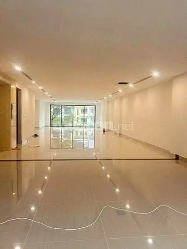 Cho Thuê Mbkd 600M2 Cực Đẹp Phố Tô Hiến Thành Làm Ngân Hàng, Thẩm Mỹ