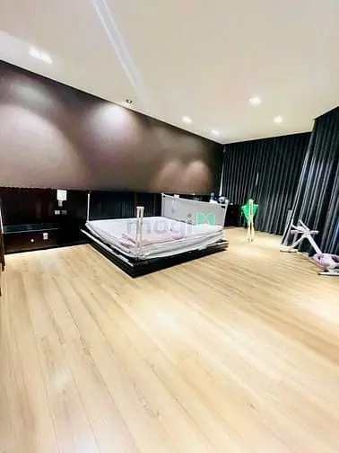 Cho Thuê Nhà Góc 2 Mặt Tiền Đặng Văn Ngữ - Vị Trí Đắc Địa Trung Tâm Pn