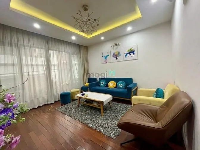 Nhà Phố Ngọc Thụy, 70M2- 5T- Hơn 11 Tỷ, Gara Oto, Gần Cầu Long Biên