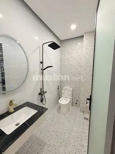 Nhà Đẹp Đường Số 6 Q6 (4X17) 5 Tầng. Hdt 20 Triệu. Giá 12,5 Tỷ