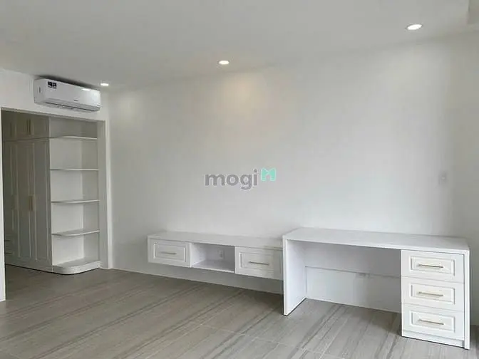 Cho Thuê Nhà Mặt Tiền Ngã 4 Trần Quang Khải, Quận 1