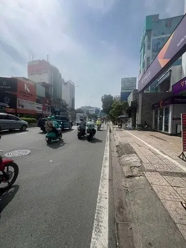 Nhanh Tay Sở Hữu Khu Đất Lớn - Siêu Hiếm Trên Trục Cộng Hòa Tân Bình