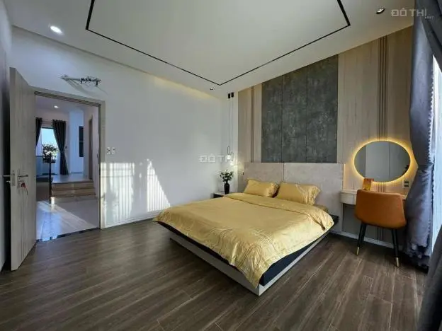Bán Nhà Phố Chùa Bộc - Lô Góc 3 Mặt Tiền Mt Khủng 1 Nhà Ra Phố Phân Lô Ô Tô Vòng Quanh Kd Đỉnh