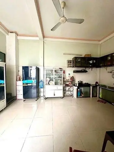 Nhà 2 Tầng Đường 8 M, 1 Sẹc Htp Quận 7. 7*27 Nở Hậu, Hơn 14 Tỷ.