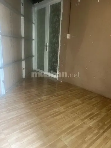 Cho Thuê Phòng Ở Lầu 1 Mặt Tiền Đường