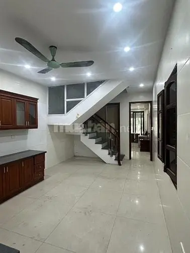 Hơn 200Tr/M2-Có Nhà Mặt Phố-Quận Hai Bà Trưng-Dt 97M2 / 3Tầng / Mt 4M