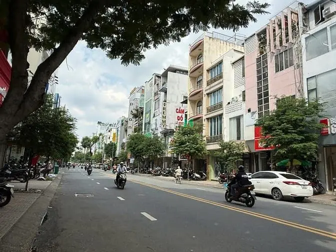 Cho Thuê Nhà Mặt Tiền Võ Văn Tần, Phường 5, Quận 3
