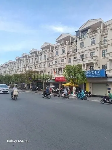 6043961 ảnh đại diện 1