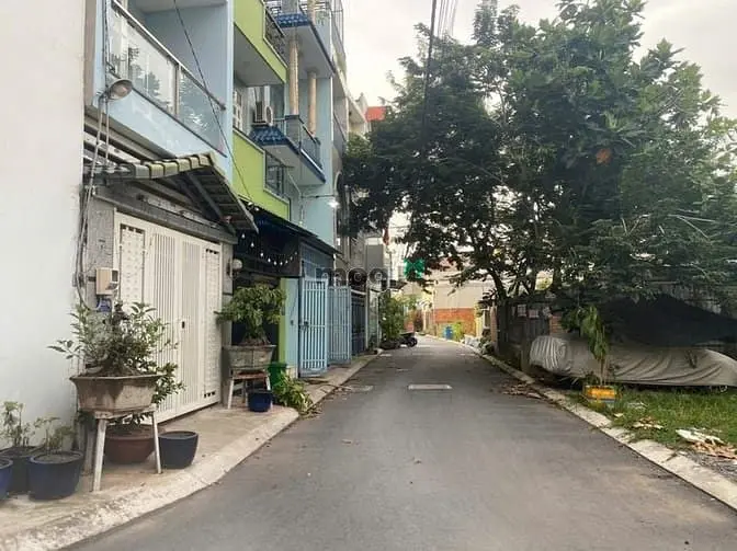 Bán Mặt Tiền Hẻm 46 Đường Gò Cát, P. Phú Hữu, Q9 - Dt : 91.7M2