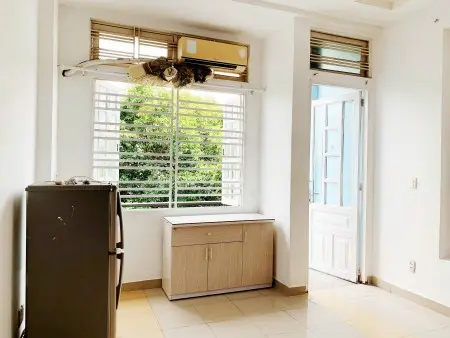 Phòng Trọ Bình Thạnh, Ban Công, Cửa Sổ Full Nội Thất Ở Được 4 Người