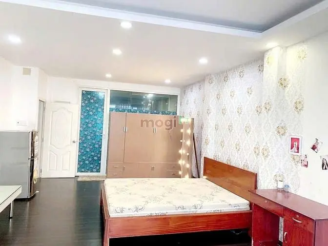 Phòng Toilet Riêng, Máy Lạnh, Full Phụ Tùng, ~27Mv, Hẻm Xe Hơi 1 Xẹt