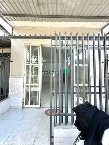 Bán Gấp Căn Nhà Cap 4, Bà Điểm, Hóc Môn. 930Triệu,Sổ Hồng Riêng