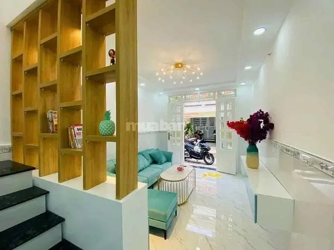 Bán Nhà Võ Thị Sáu,Q3 Dt 50M2 Giá 3Ty100 Tl , Hẻm Oto6M Có Shr Lh Ngay