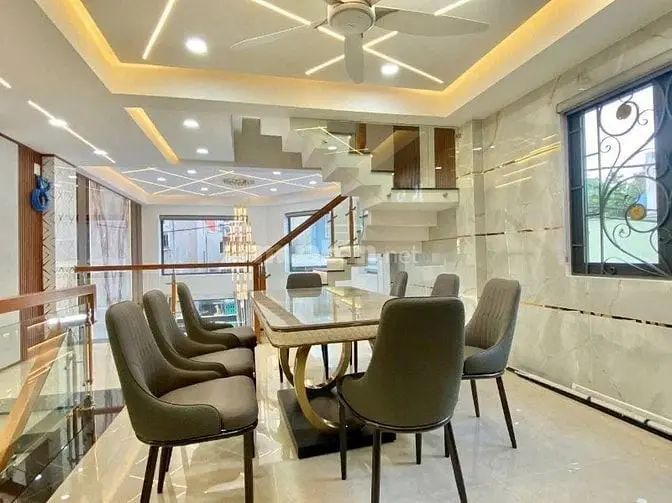 Nhà Ngang 5M Đường Đề Thám, Quận 1. Cho Thuê 20Tr/Tháng.dt Lớn 85M2