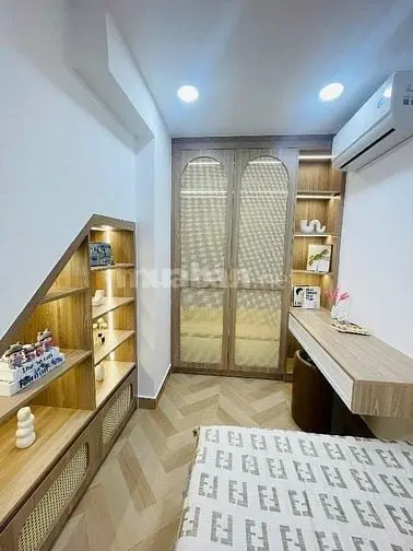 ⭐️Nhà 2 Lầu Tuyệt Đẹp Cao Cấp Hẻm Đinh Công Tráng, P.tân Định, Q1.