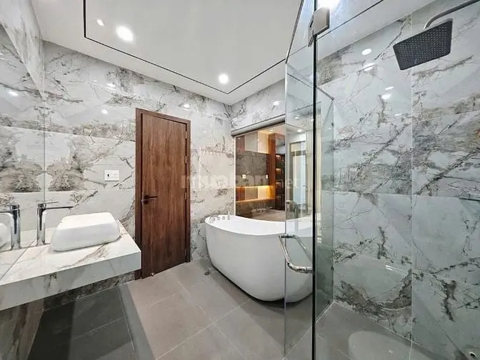 Mặt Tiền Nguyễn Trãi - Quận 1 Cần Bán Gấp Chỉ 21 Tỷ 500 Có Sẵn Hd Thuê