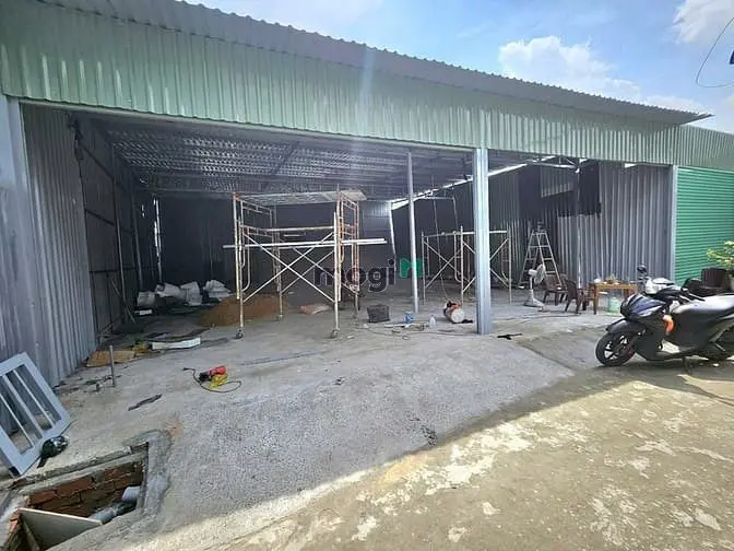 Cho Thuê Xưởng Phường Đông Hưng Thuận, Quận 12, 12X18M, 18 Triệu