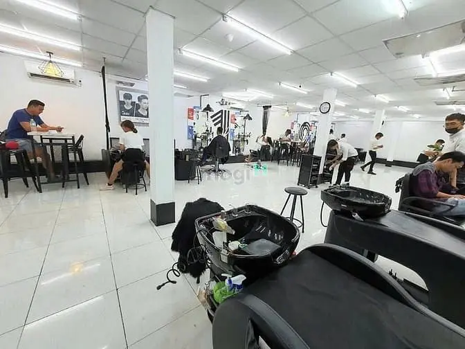 Cho Thuê Mặt Tiền 339A Hai Bà Trưng, Tân Định, Quận 1