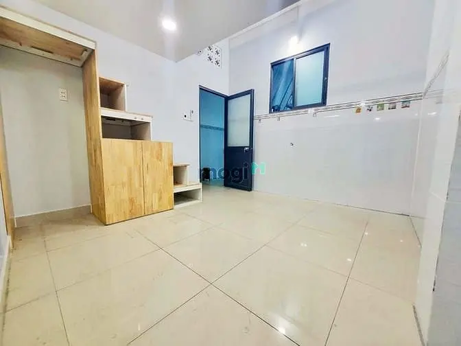 Duplex Tầng Trệt Có Cửa Sổ - Máy Lạnh Inverter (Cách Đh Cn4 Chỉ 1 Km)