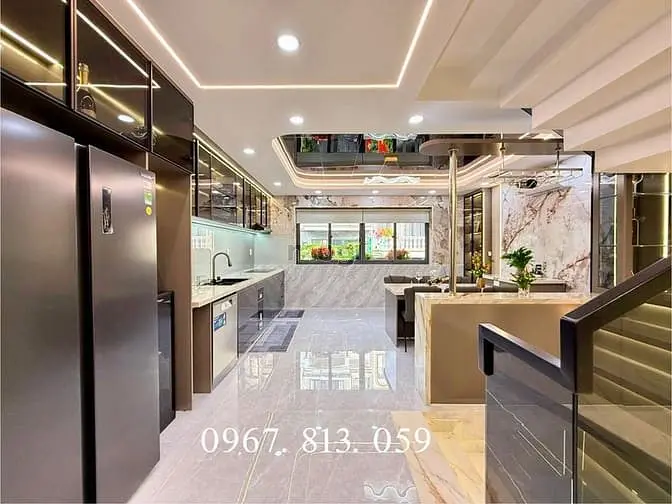 Nhà Đường Thông 12M, Dt:5X12M, Lửng, 3Lầu, 4Pn, Gara Ôtô, P/Thờ, S/Thg