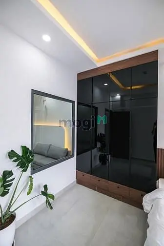 Balcony 1Pn Siêu Xịn Ngay Cạnh Cv Lê Văn Tám