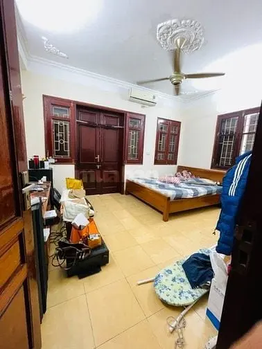 Bán Nhà Cầu Giấy - Phân Lô, Ôtô Tránh, Kinh Doanh - 54M2 - 16,3 Tỷ.