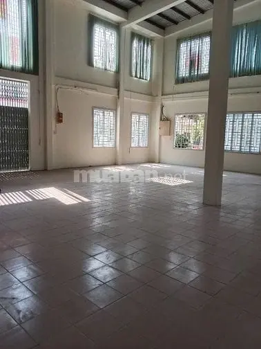 📍 Cho Thuê Nhà Vị Trí Vàng – Góc Ngã Tư, 2 Mặt Tiền