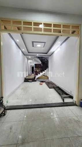 Cho Thuê Nguyên Căn Nhà 2 Mặt Tiền Lê Văn Việt, Tăng Nhơn Phú A, Tđ