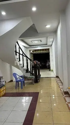 Cho Thuê Nguyên Căn Nhà 2 Mặt Tiền Lê Văn Việt, Tăng Nhơn Phú A, Tđ