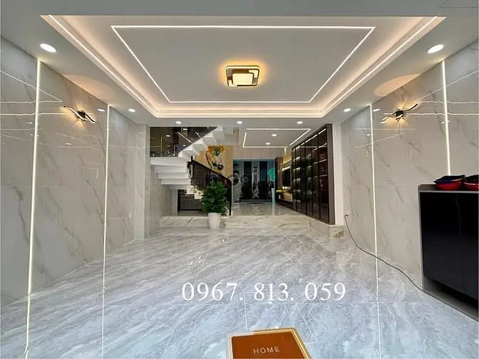 Nhà Đường Thông 12M, Dt:5X12M, Lửng, 3Lầu, 4Pn, Gara Ôtô, P/Thờ, S/Thg