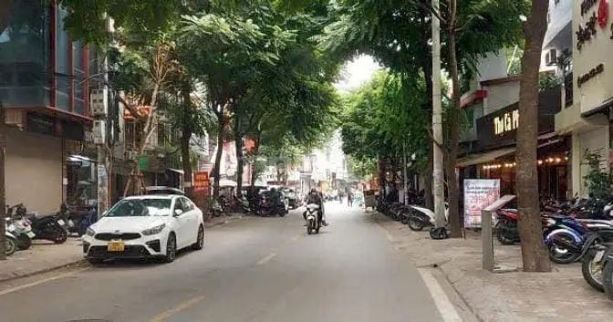 Hiếm - Bán Gấp - Mặt Phố Phan Kế Bính - Ba Đình - Hà Nội