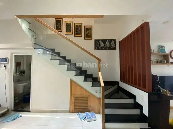 [4Tỷ890] Hxh Quận 10 Sát Mặt Tiền Nguyễn Kim, Dtcn:65M2, Shr, Tl