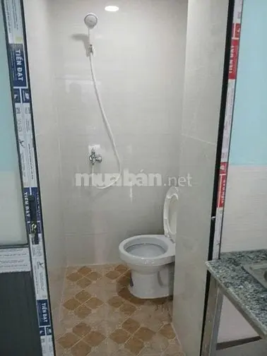 Cho Thuê Mặt Bằng 25M, Mặt Tiền Đường Bùi Đình Túy, Ngay Ngã 3, 6,8Tr