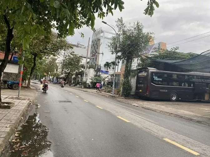 Bán 365,3M2 (10,51 X 35M) Đất Mặt Tiền Quốc Hương, Giá Chỉ 85 Tỷ.