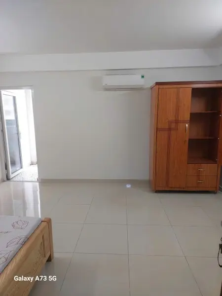 Căn Hộ Mini 35M2, Ban Công, 1 Pn Riêng, Thang Máy, Gần Tạ Hiện P.tml Q.2