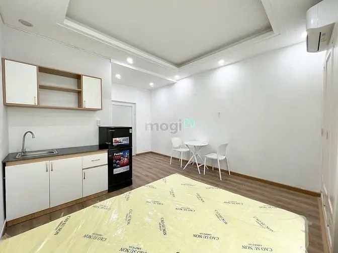 Siêu Phẩm Studio Cửa Sổ Siêu Thoáng Siêu Rộng