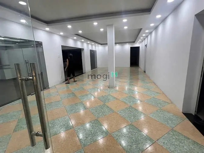 Cho Thuê Nguyên Căn Mặt Tiền Song Hành (22,5X20M). Giá Thuê: 350Tr/Th