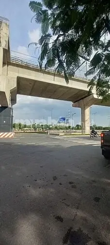 Bán Nhà Cấp 4 Cũ Khu An Phú The Vista,Sát Bên Hông Thảo Điền Gần Ga Me