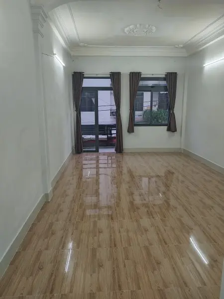 Cho Thuê Phòng Trọ Có Ban Công Giá Rẻ Rộng 40M2 Đường Hoàng Hoa Thám , P13 , Quận Tân Bình